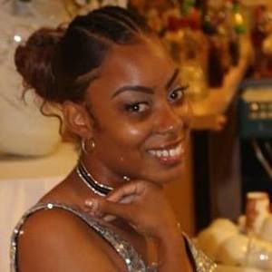 Meet your Posher, Carly